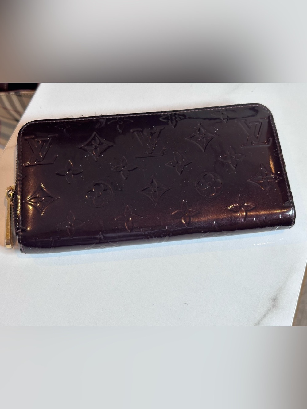 Louis Vuitton Vernis Wallet - Picture 3 of 14
